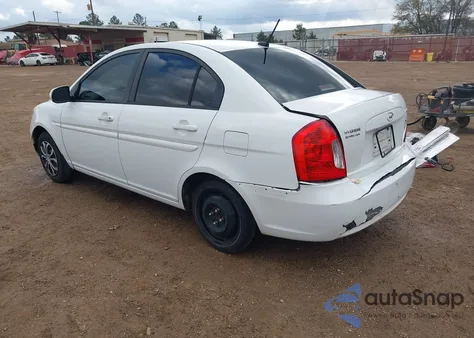 2011 Hyundai Accent Gls z USA, uszkodzony, nr VIN KMHCN4AC9BU604930